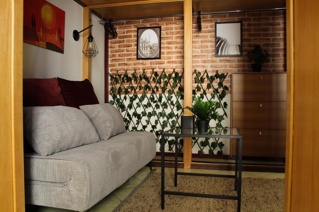 Appartamento Pedamentina Pulcinella Loft Napoli Esterno foto